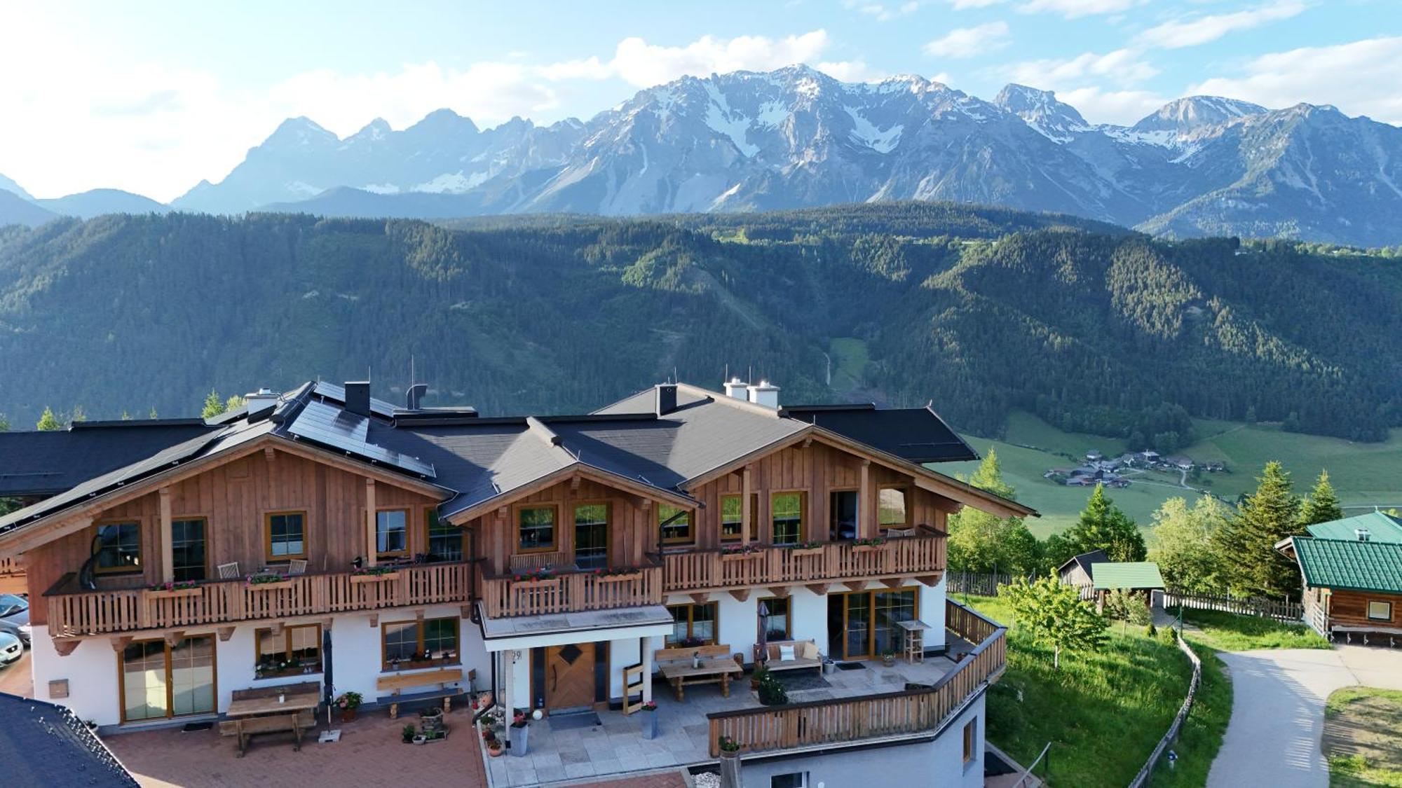 Appartement La Montana & Hiking *